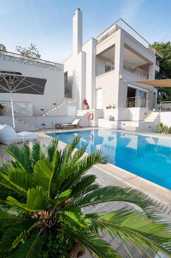 Kalavria Luxury Suites, Afroditi Suite With Magnificent Sea View And Private Swimming Pool. Poros Town Exteriör bild